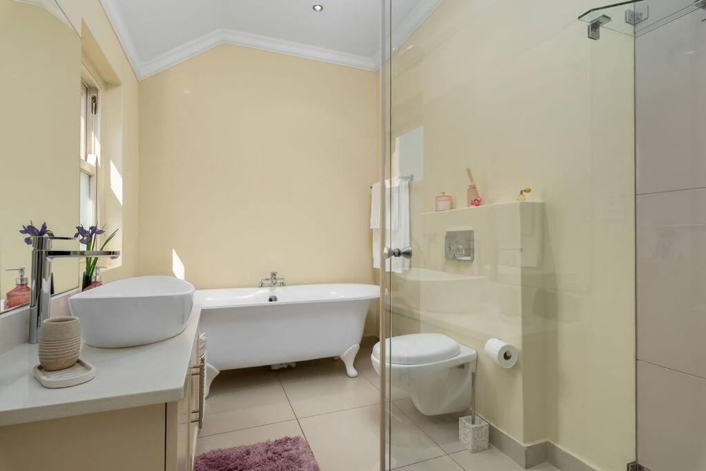 The Tram Home Stay Franschhoek Exterior foto